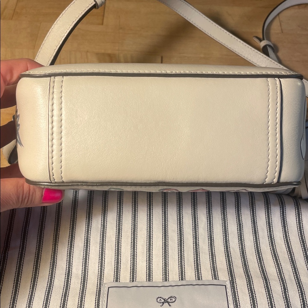 Anya Hindmarch All Over Stickers Comic Crossbody Bag ! - Picture 5 of 12